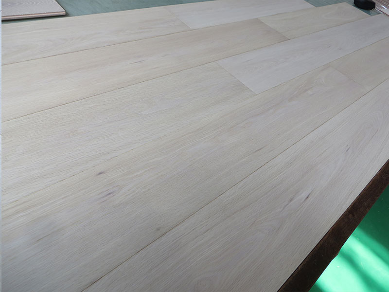 Russian Oak Engineered Wood Flooring Bleach White Uv Oil Abc Grade