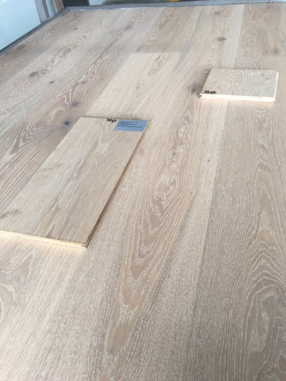 Brushed White Oak Engineered Wood Flooring With Australian