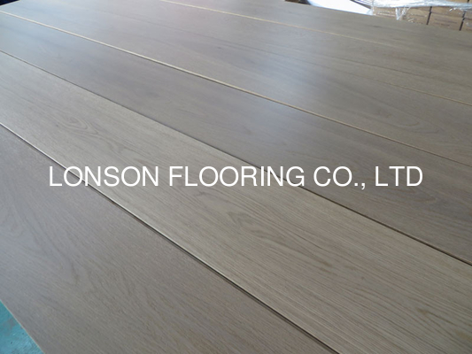 Quality brushed white stained Russian White Oak Engineered Wood Flooring--premium AB grade factory