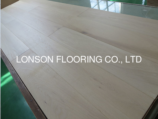 Quality Russian Oak Engineered Wood Flooring, bleach, white uv oil, ABC grade factory