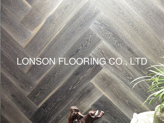 Quality Custom White Oak Herringbone Wood Floor Oak Fishbone Parquet Flooring UV Lacquer factory