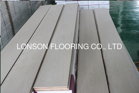 Quality premium White Ash engineered wood flooring with smooth and white oiled finishing factory
