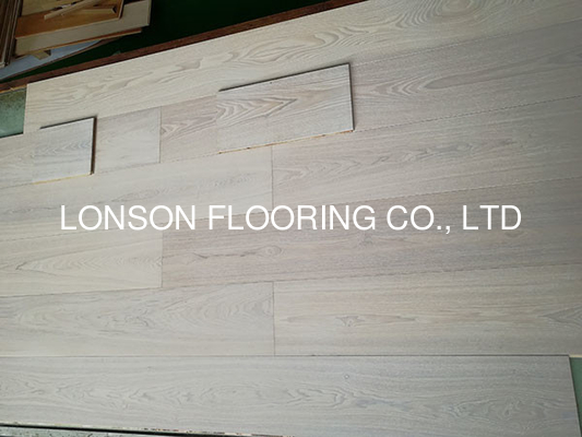 Quality premium White Ash engineered wood flooring with smooth and white oiled finishing factory