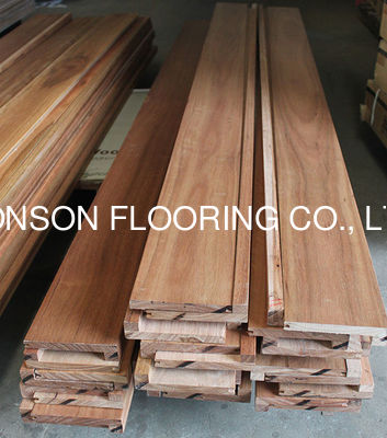 Quality Australian Spotted Gum Solid Wood Stair Nosing Aussie Wood Flooring Accessories factory