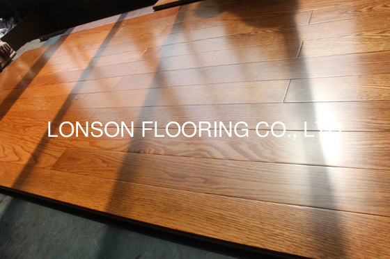 quality Red oak solid hardwood flooring, smooth surface with color butter rum factory