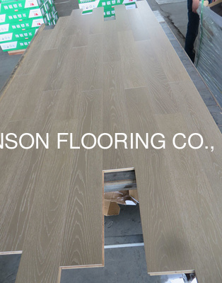 Quality smoked oak multi-layers wood flooring, AB grade and white washed finishing factory