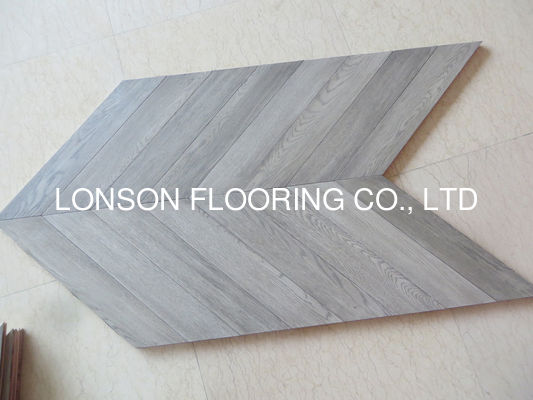 Quality Chevron Engineered Oak Flooring Modern Stained Grey Oak Chevron Flooring factory