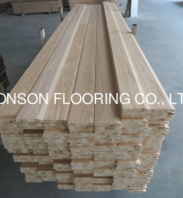 quality Unfinished Oak veneered bevelled skirting with finger joint Fir Core factory