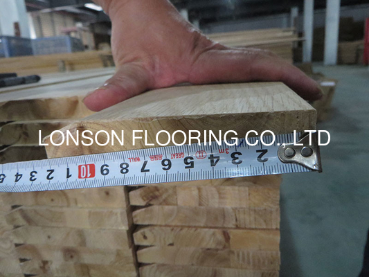 quality Unfinished Oak veneered bevelled skirting with finger joint Fir Core factory