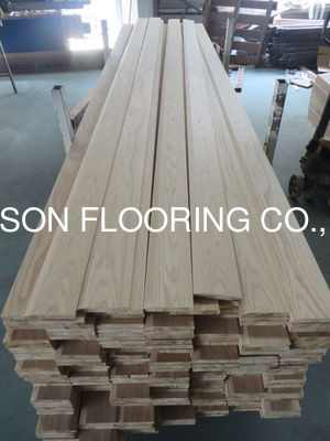 Quality Unfinished Oak Veneered Bevelled Skirting Board With Finger Joint Fir Core factory
