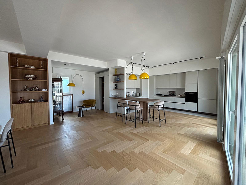 Sharing of the installation completion of European oak herringbone - pattern flooring