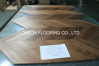 Quality Natural Walnut Engineered Wood Chevron Flooring Brushed UV Lacquer factory