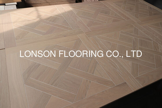 Quality Versailles Panels Flooring Engineered Oak Panels with Saw Cut Veneers and Customizable Matt Finish for Interior Flooring factory