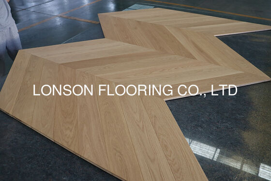 Quality Prime Grade Euro Oak Chevron Engineered Wood Floor Chevron Pattern Parquet factory