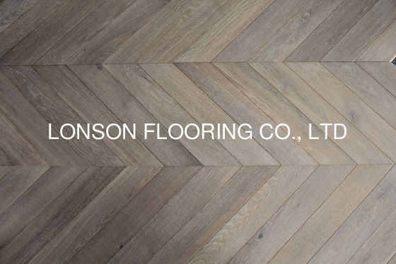 Quality Smoked White Oiled Oak Chevron Engineered Wood Flooring 510 X 90 X 14MM factory