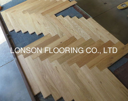 Quality Matt Natural Oak Herringbone Engineered Parquet Flooring 600 X 70 X 10MM factory