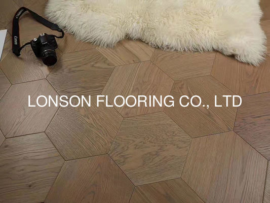Quality OEM European Oak Hexagon Parquet Flooring Hexagon Pattern Flooring 89002-B factory