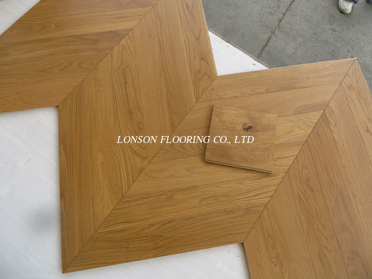 Chevron Oak Engineered Parkett Flooring, Brown Stain, Selected Grade