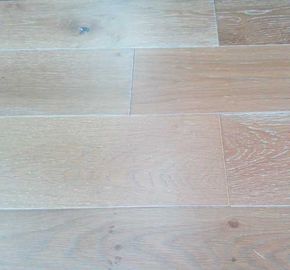 Oak wood flooring