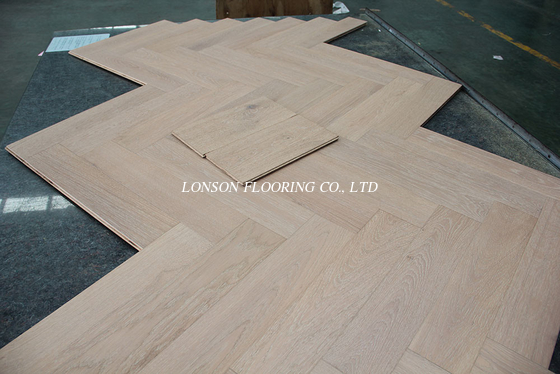 High Quality Herringbone Oak Engineered Wood Flooring, 600 x 125MM