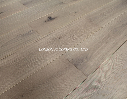 Light Color Oak Engineered Wood Flooring, Character Grade, Color Norcia