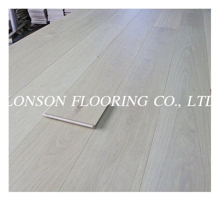 Popular Color European Oak Engineered Wood Flooring 14mm Thickness Brushed Invisible lac To Italy, Select Grade