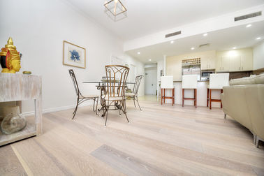 Russian White Oak White Limed Engineered Wood Flooring, Brushed, Beach Cottage Color, Popular Color Floors