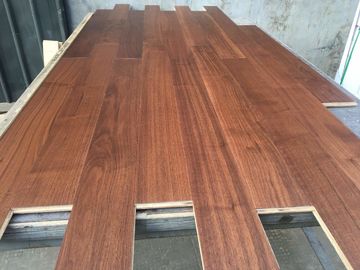 18mm American Walnut engineered flooring to India, stained and semi-gloss