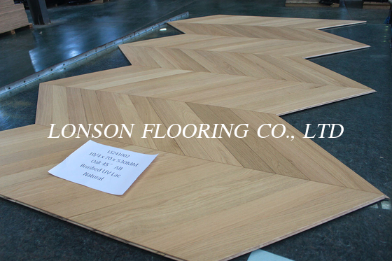 Width 70mm Natural Euro Oak Engineered Wood Flooring Size 530x70x10/4mm AB Grade