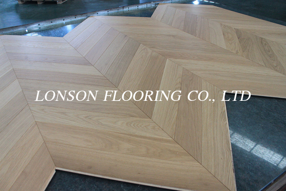 Width 90mm Natural Oak Chevron Engineered Flooring 510x90x10/4MM, AB grade, Brushed, UV lacquer
