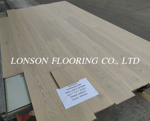 7.5&quot; White Oak Engineered Hardwood Flooring, Character Grade, Light Stain