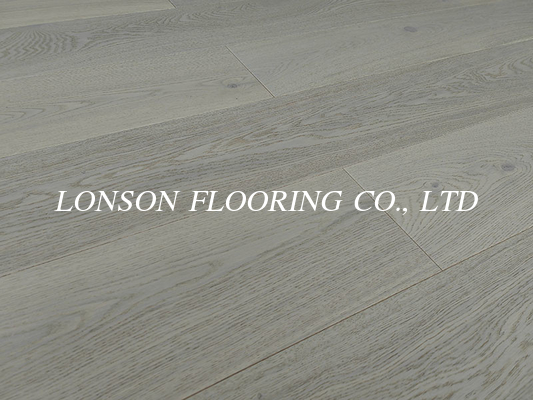 7.5&quot; White Oak Engineered Hardwood Flooring, Character Grade, Light Stain