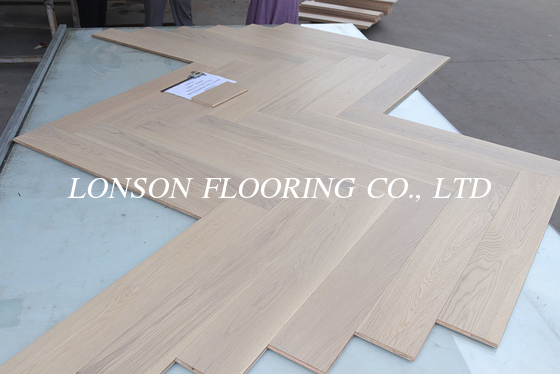 White Stained Herringbone Oak Engineered Hardwood Flooring, Good Price