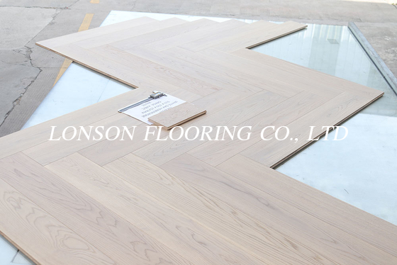 White Stained Herringbone Oak Engineered Hardwood Flooring, Good Price