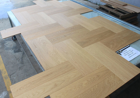 Natural Vanished Herringbone Oak Engineered Wood Flooring To Italy