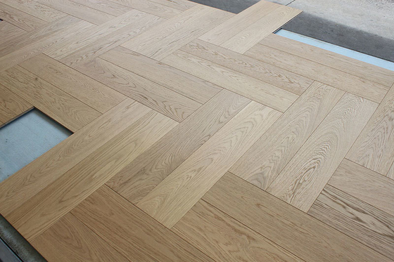 Natural Vanished Herringbone Oak Engineered Wood Flooring To Italy