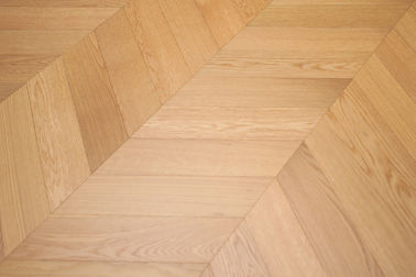 Parquet Chevron Oak Engineered Wood Flooring with angle 60 degree