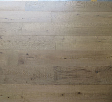 rustic oak 3-layers engineered wood flooring with chatter mark