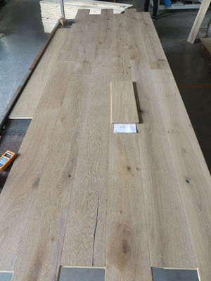 rustic oak 3-layers engineered wood flooring with chatter mark