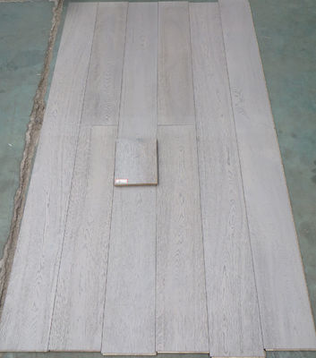 smoked Oak Engineered Wood Flooring with silver powder