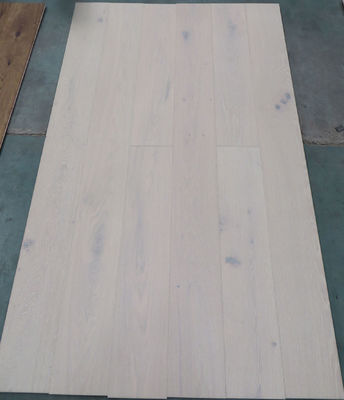 white brushed European Oak multi layers engineered wood flooring