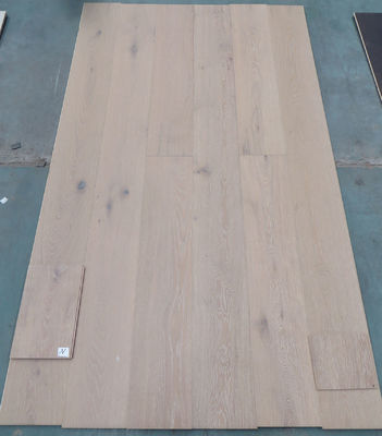 light Smoked white Oak engineered wood flooring, color N with natural grade