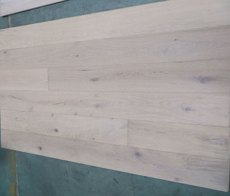 popular stained European Oak engineered wood flooring with light smoked surface, color S