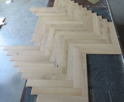 White Oak Herringbone Engineered Parquet Flooring, Smoked, Color 04