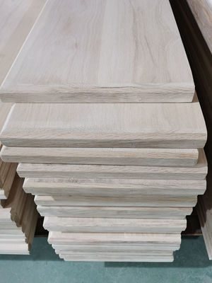 Prime White Oak Multi-Layers Engineered Wood Stairs Treads, Unfinished