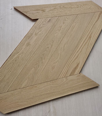 Invisible Lacquered Natural Oak Chevron Parquet Flooring to France