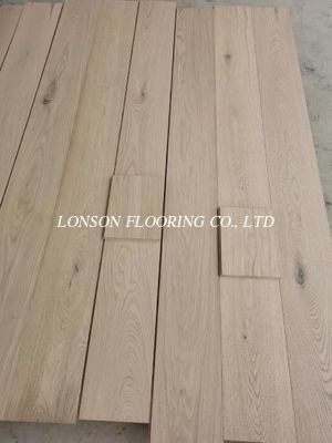 Popular Invisible Lacquered Natural Oak Engineered Hardwood Flooring