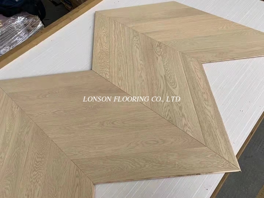 Prime Grade Chevron Oak Engineered Wood Flooring To France