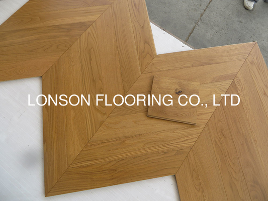 Quality Chevron Oak Engineered Parkett Flooring, Brown Stain, Selected Grade factory