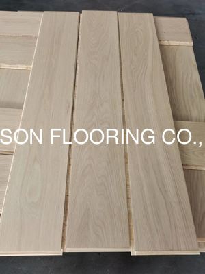Quality Natural Oversized Engineered Wood Flooring European Oak Engineered Flooring 3 Layers factory